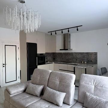 Сільська вул.