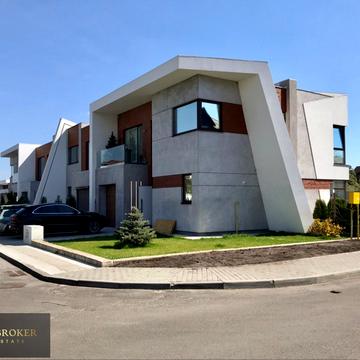 Лобановського вул., 38Б