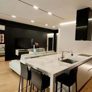 Космонавтів просп., 49