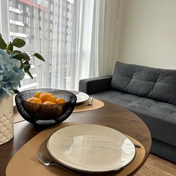 Дніпровська набережна вул., 15-Є