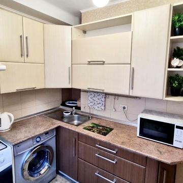 Богдана Гаврилишина вул. (Ванди Василевської), 10