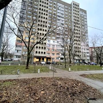 Наталії Ужвій вул., 4-Г