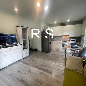 Пасічна вул., 169