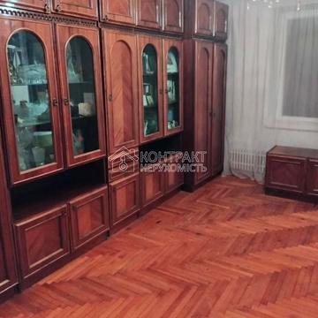 Академіка Богомольця вул., 17