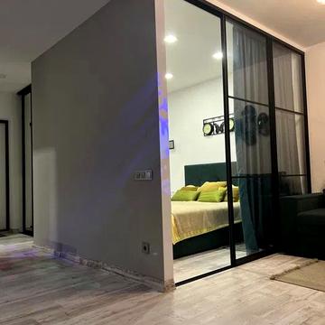 Набережна Перемоги вул., 112-Д