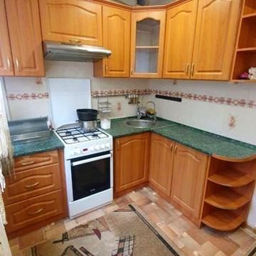 Полякова вул., 13