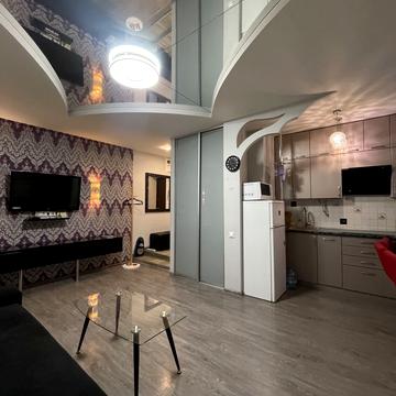 Велика Васильківська вул. (Червоноармійська), 30-Б