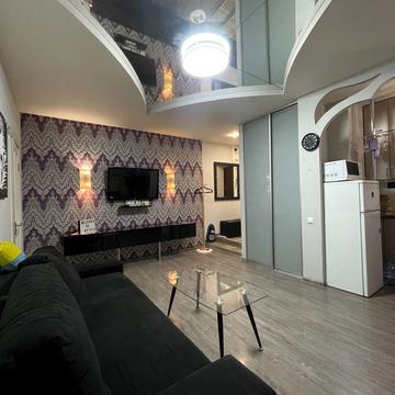 Велика Васильківська вул. (Червоноармійська), 30-Б