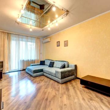 Гетьмана Павла Скоропадського вул. (Льва Толстого), 51/102