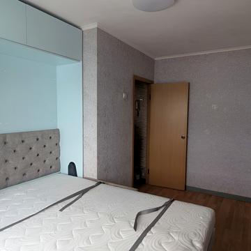 Смілянська вул., 13