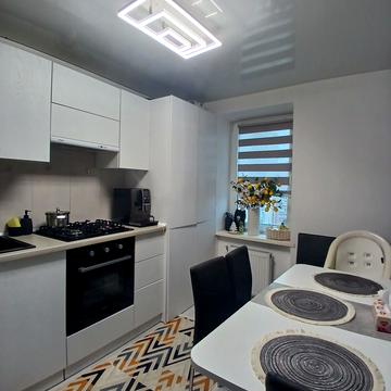 Південний бульв., 38