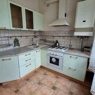 Фабрично-Заводська вул., 33