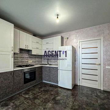 Петрівська вул., 1-Б