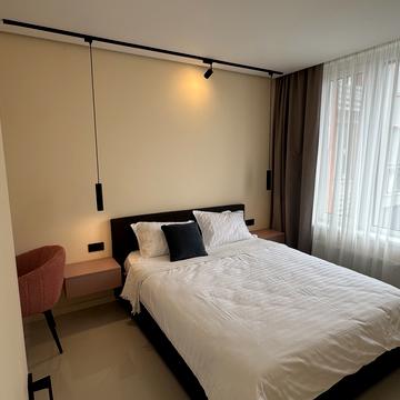 Дніпровська набережна вул., 18-А