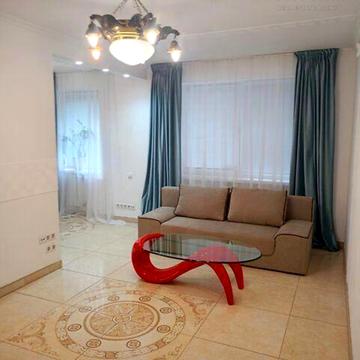 Печерський узвіз, 11