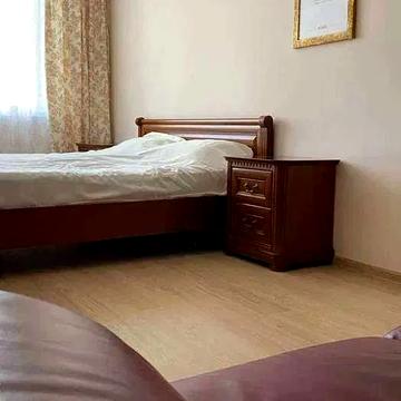 Приміська вул., 24