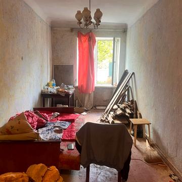 Кустанайська вул., 12