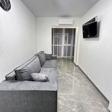 Мольєра вул., 77