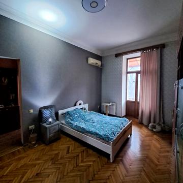 Університетська вул. (Щепкіна), 9