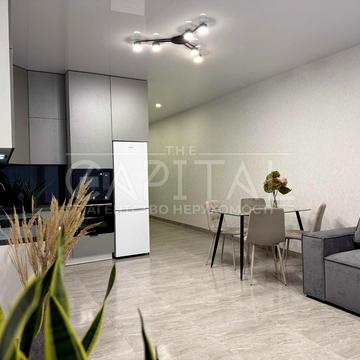 Садова вул., 6