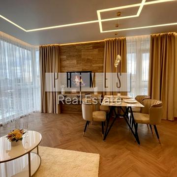 Предславинська вул., 40