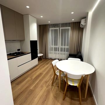 Володимира Янева вул., 1