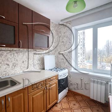 Якуба Коласа вул., 6