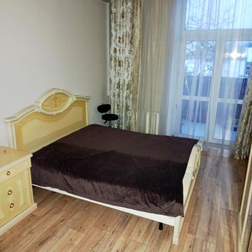 Івана Франка вул., 9