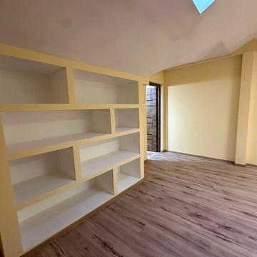 Шандора Петефі пл., 20