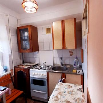 Ореста Левицького вул. (Академіка Курчатова), 18