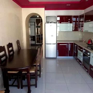 Плугова вул., 12