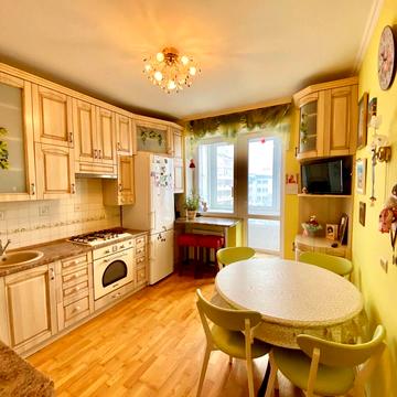 Якова Головацького вул., 23