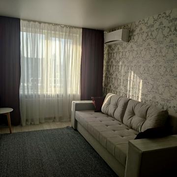 Павла Тичини просп., 13