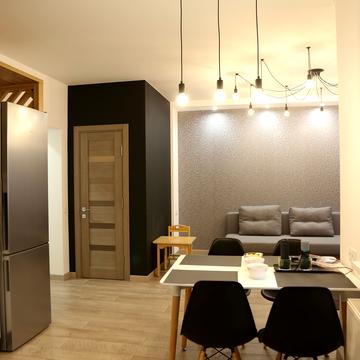 Київська вул., 37