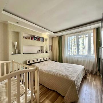 Василя Симоненка вул., 39