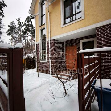 Літературна вул. (Чехова), 16