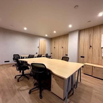 Літературна вул., 1а