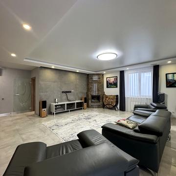 Джорджа Вашингтона вул. (Батальна), 6а