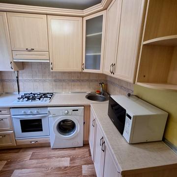 Петра Ніщинського вул., 12 к1