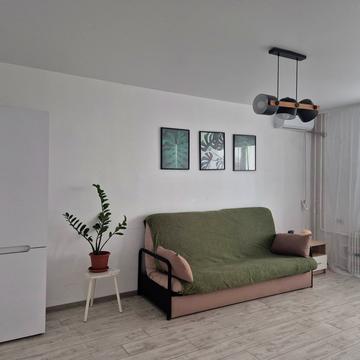 Героїв просп., 1-Б