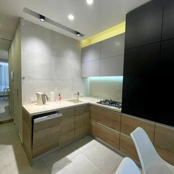 Левка Лукяненка вул. (Василя Жуковського), 16, 18, 20, 24