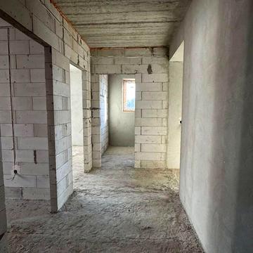 Бастіонна вул., (Будинок 16)