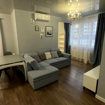 Володимира Янева вул., 29