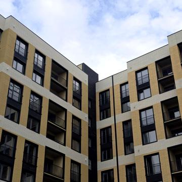 Озерна вул., (Будинок)