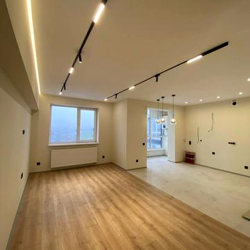 Княгинин вул., (Будинок 10)