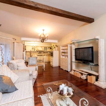 Антоновича вул. (Горького), 8