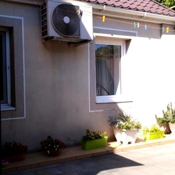 Дача Ковалевського вул., 22