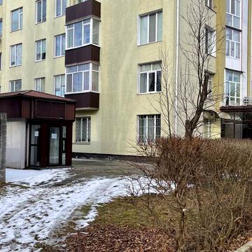 Данила Галицького вул., 16