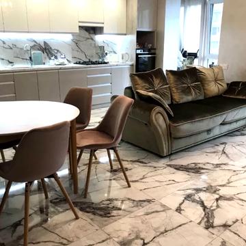 Набережна Перемоги вул., 42