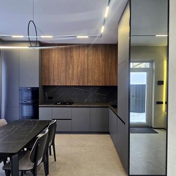 Макарівська вул.